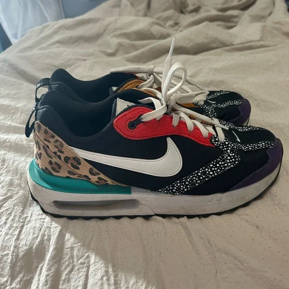 Nike Women's Black and Red Sneakers with Leopard Print - Picture 1 of 7